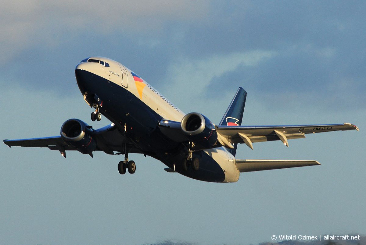 G-JMCU (23513) 1986 Boeing 737-301(BDSF)