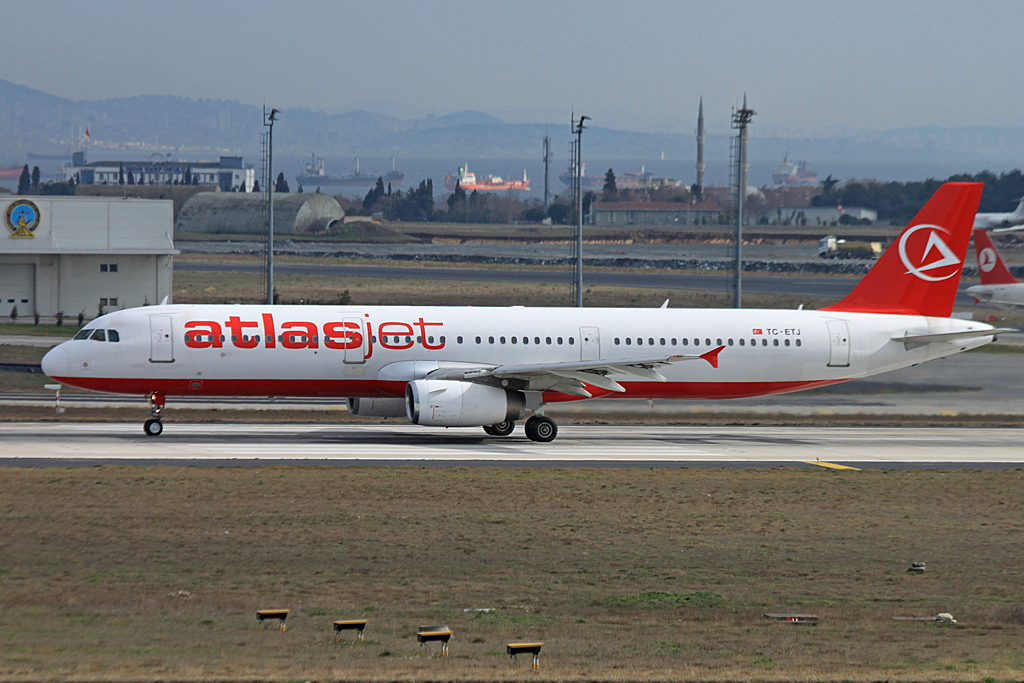 TC-ETJ · Airbus A321-231 · (IST / LTBA)