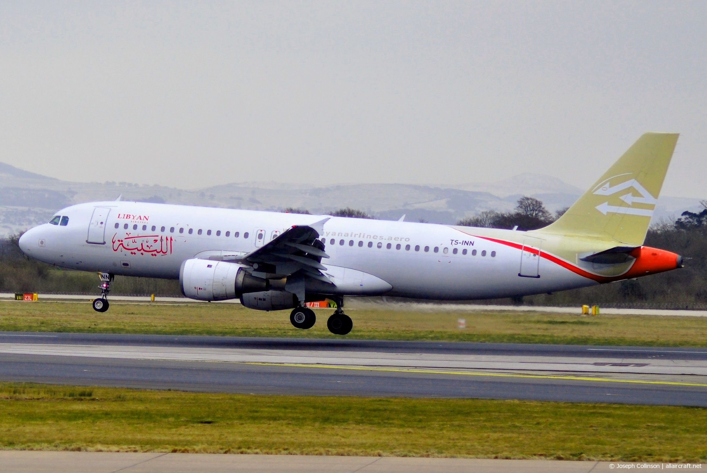 TS-INN (793) 1998 Airbus A320-212