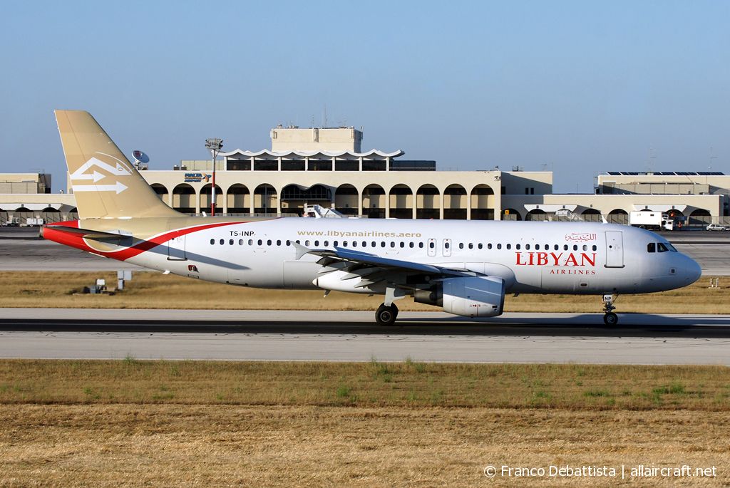 TS-INP · Airbus A320-214 · (MLA / LMML)