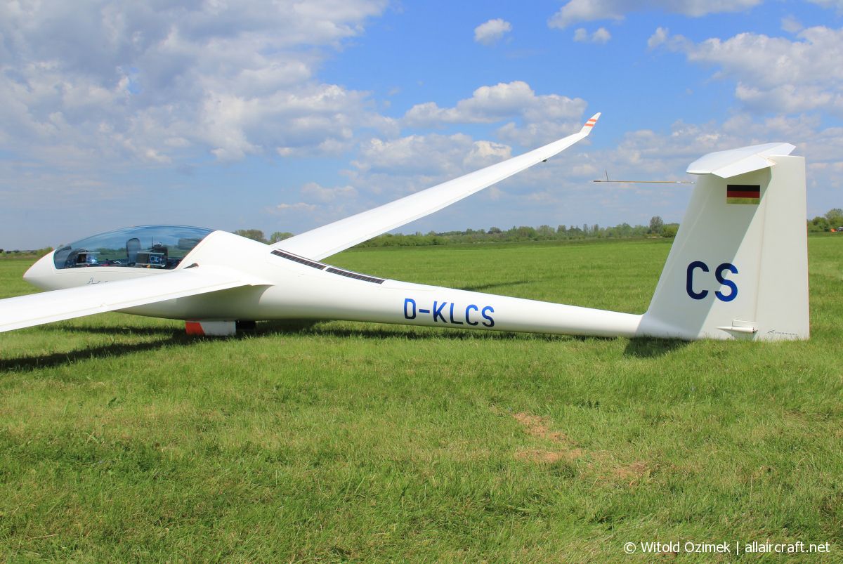 D-KLCS ( 34 ) Schempp-Hirth Arcus M