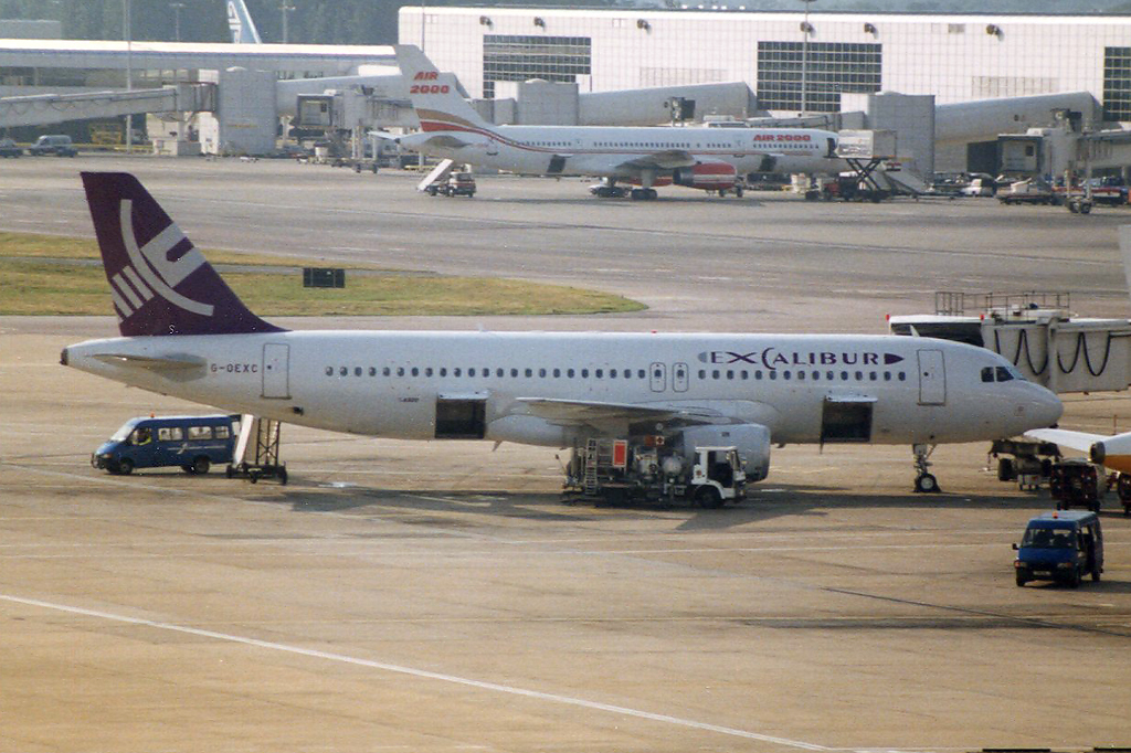 G-OEXC (349) 1992 Airbus A320-212