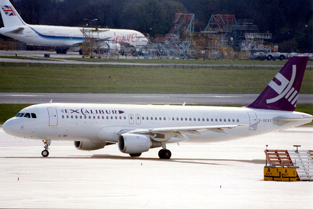 G-OEXC (349) 1992 Airbus A320-212