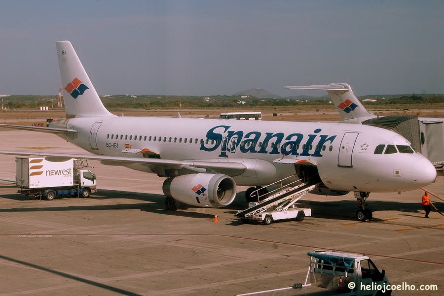 EC-IEJ · Airbus A320-232 · (MAH / LEMH)