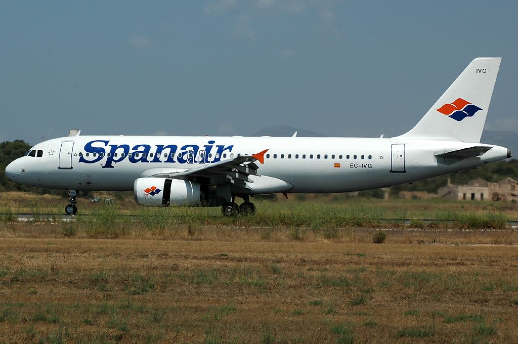 EC-IVG  (2168) 2004 Airbus A320-232