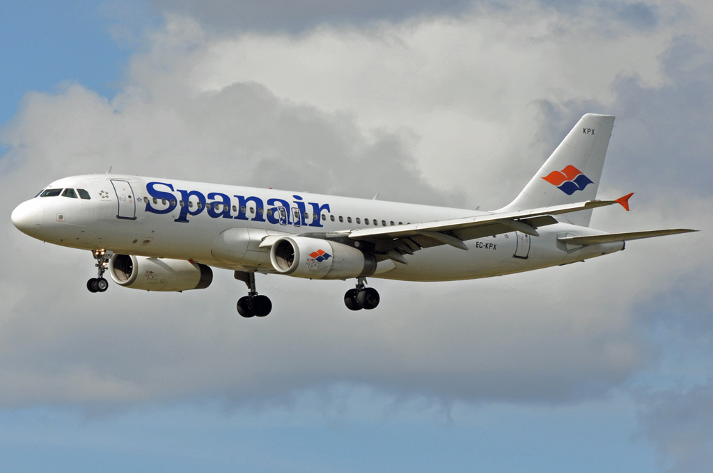 EC-KPX · Airbus A320-232 · (CPH / EKCH)