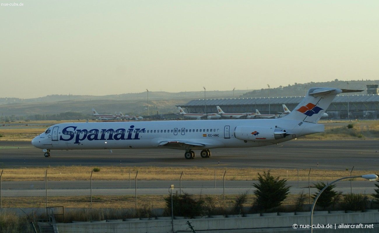 EC-HNC · McDonnell Douglas MD-83 · (MAD / LEMD)