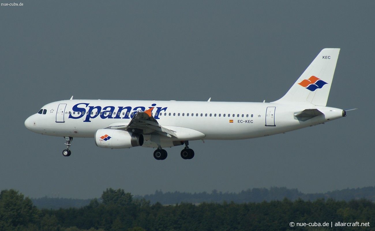 EC-KEC (cn 1183) Airbus A320-232