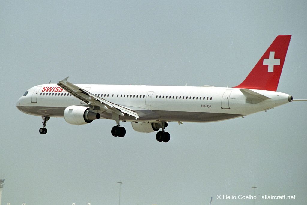 HB-IOA · Airbus A321-111 · (LIS / LPPT)