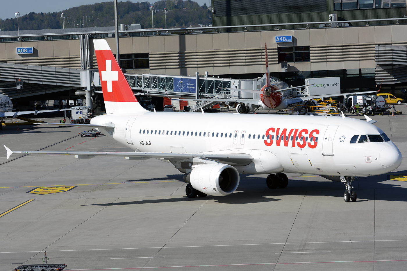 HB-JLS (5069) 2012 Airbus A320-214