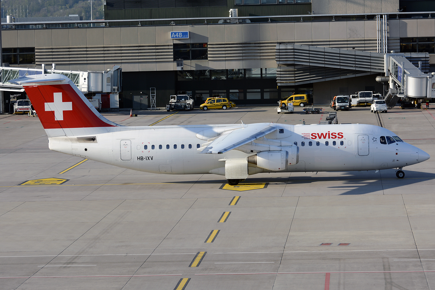 HB-IXV · British Aerospace Avro RJ100 · (ZRH / LSZH)