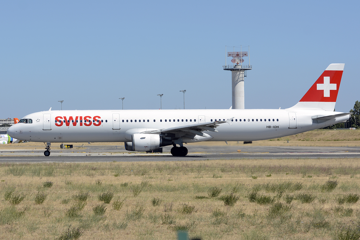 HB-IOH · Airbus A321-111 · (LIS / LPPT)