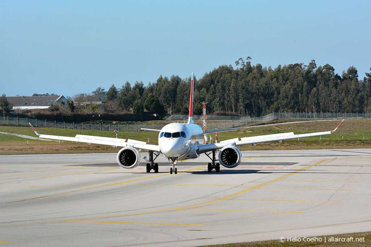 HB-JBF (50015) 2017 Bombardier CSeries CS100