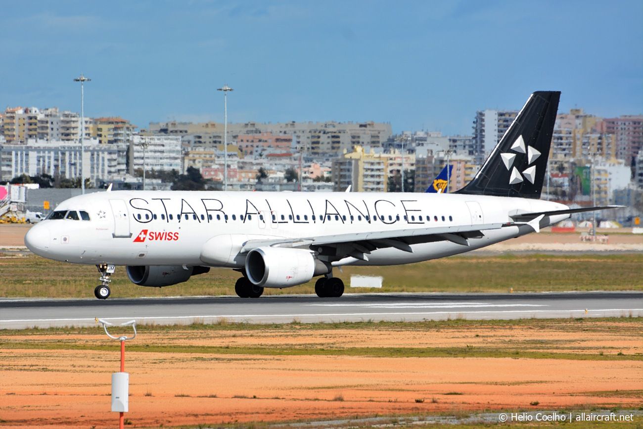 HB-IJM (635) 1996 Airbus A320-214