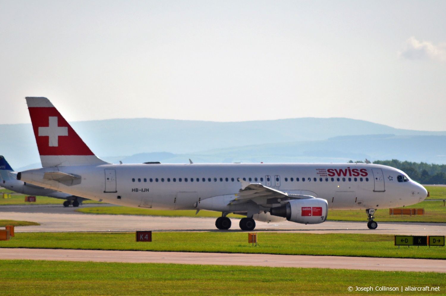 HB-IJH · Airbus A320-214 · (MAN / EGCC)