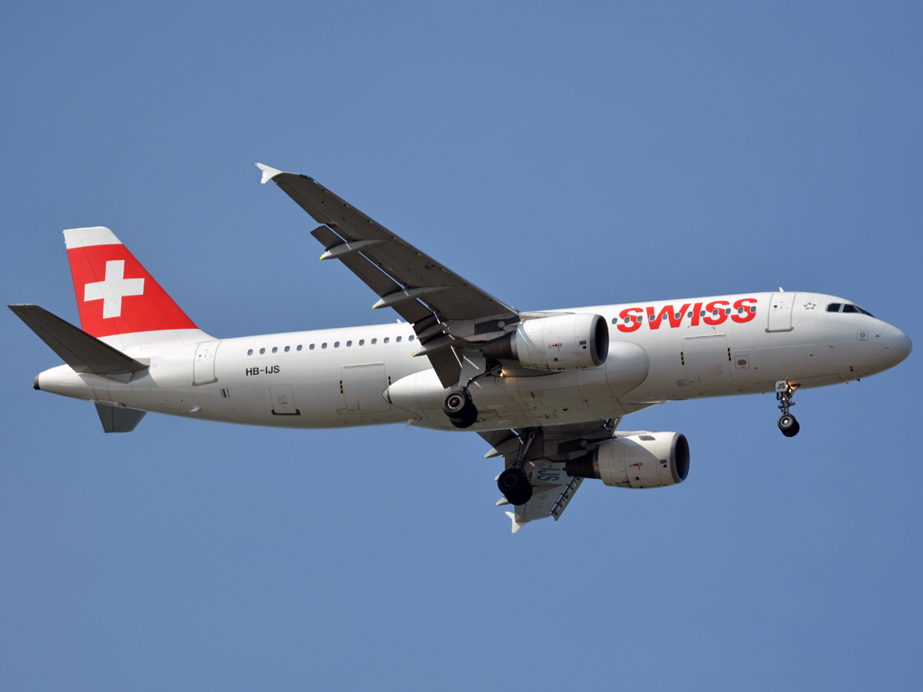 HB-IJS · Airbus A320-214 · (CPH / EKCH)