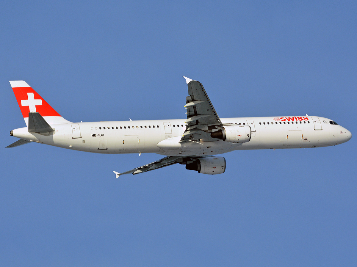 HB-IOD · Airbus A321-111 · (CPH / EKCH)