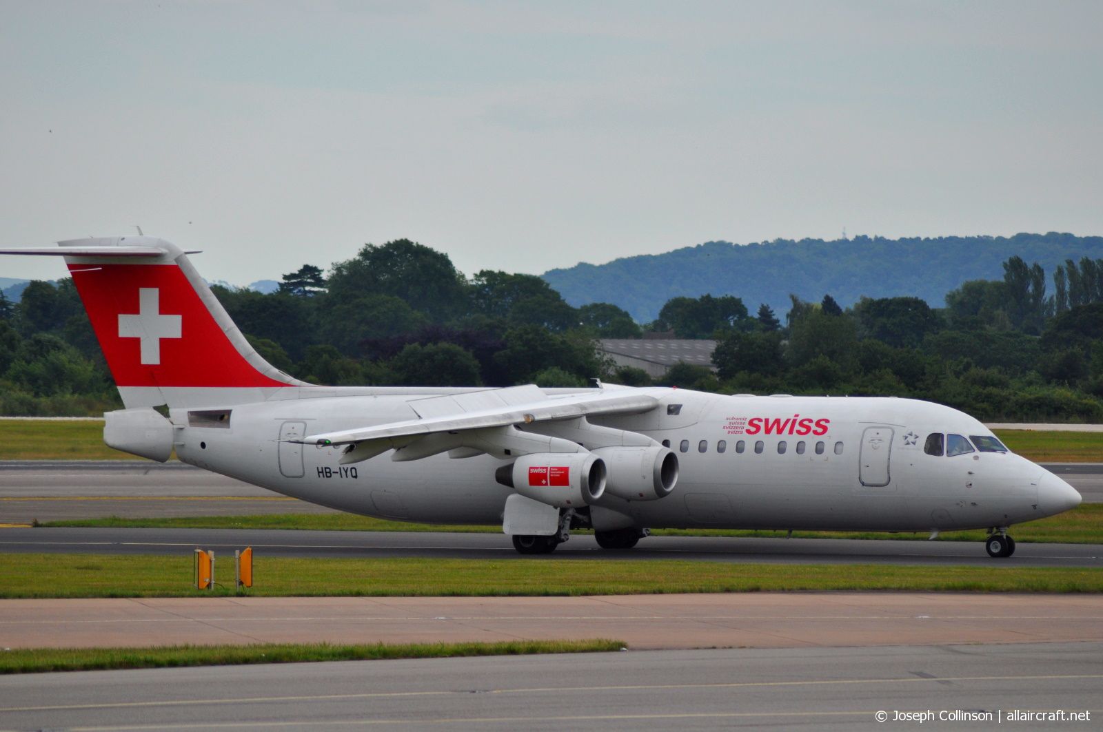 HB-IYQ (E3384) 2001 British Aerospace Avro RJ100