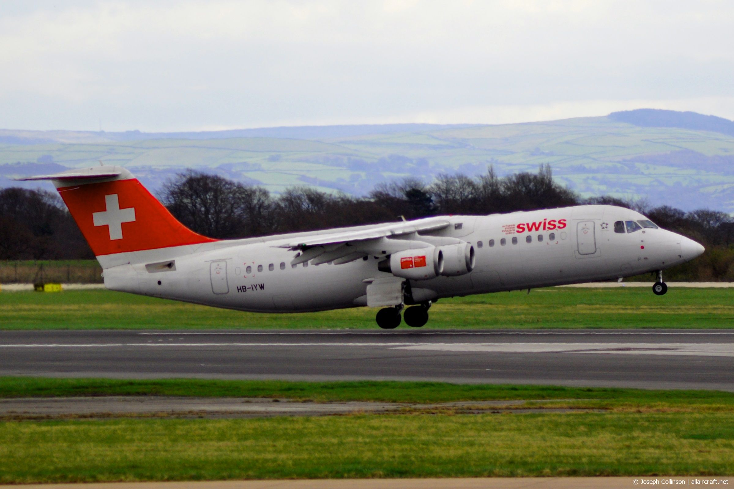 HB-IYW · British Aerospace Avro RJ100 · (MAN / EGCC)
