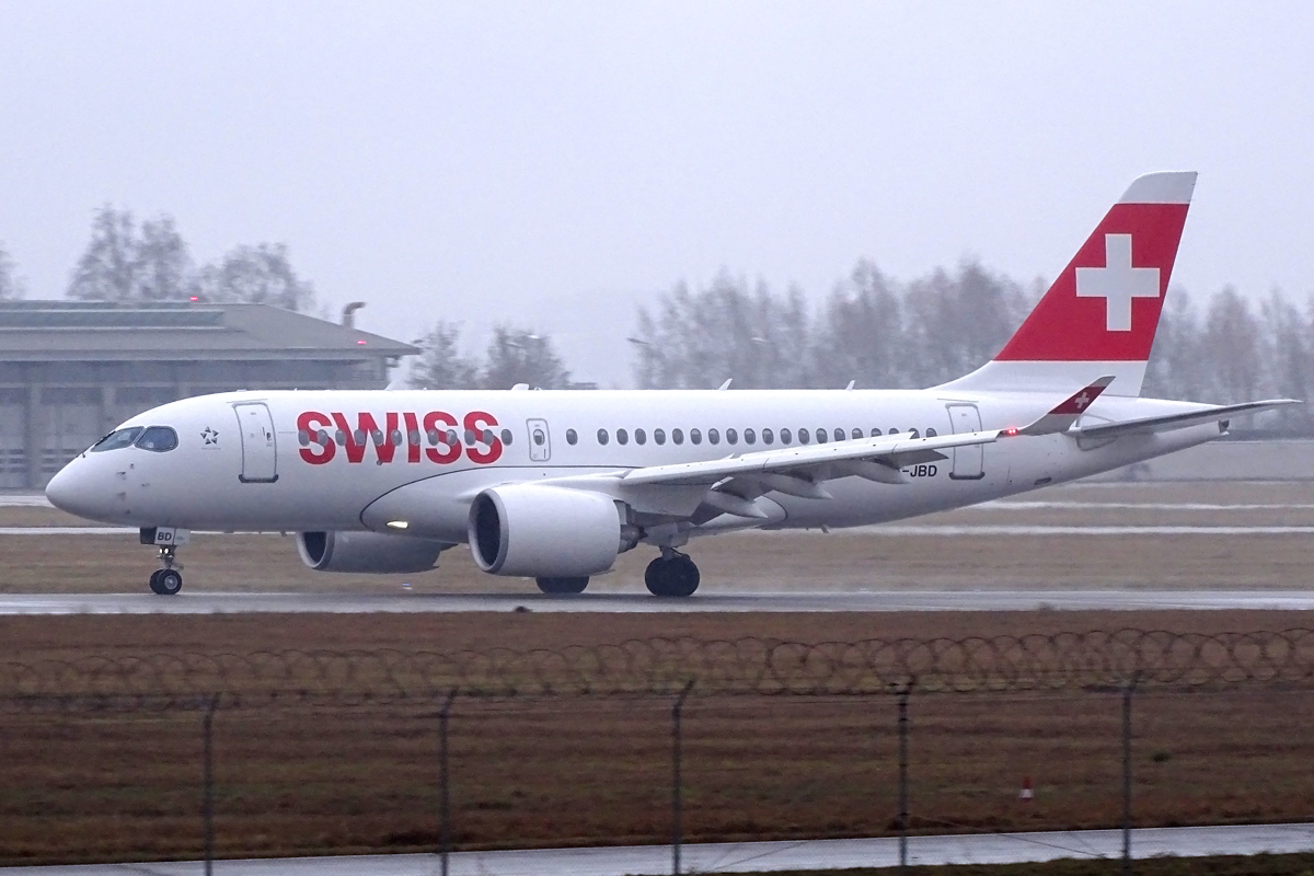 HB-JBD (cn 50013) Bombardier CS100