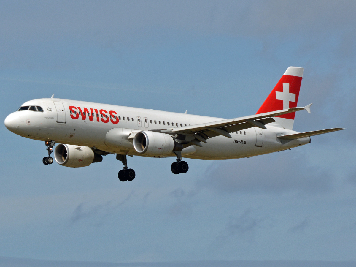 HB-JLS · Airbus A320-214 · (CPH / EKCH)