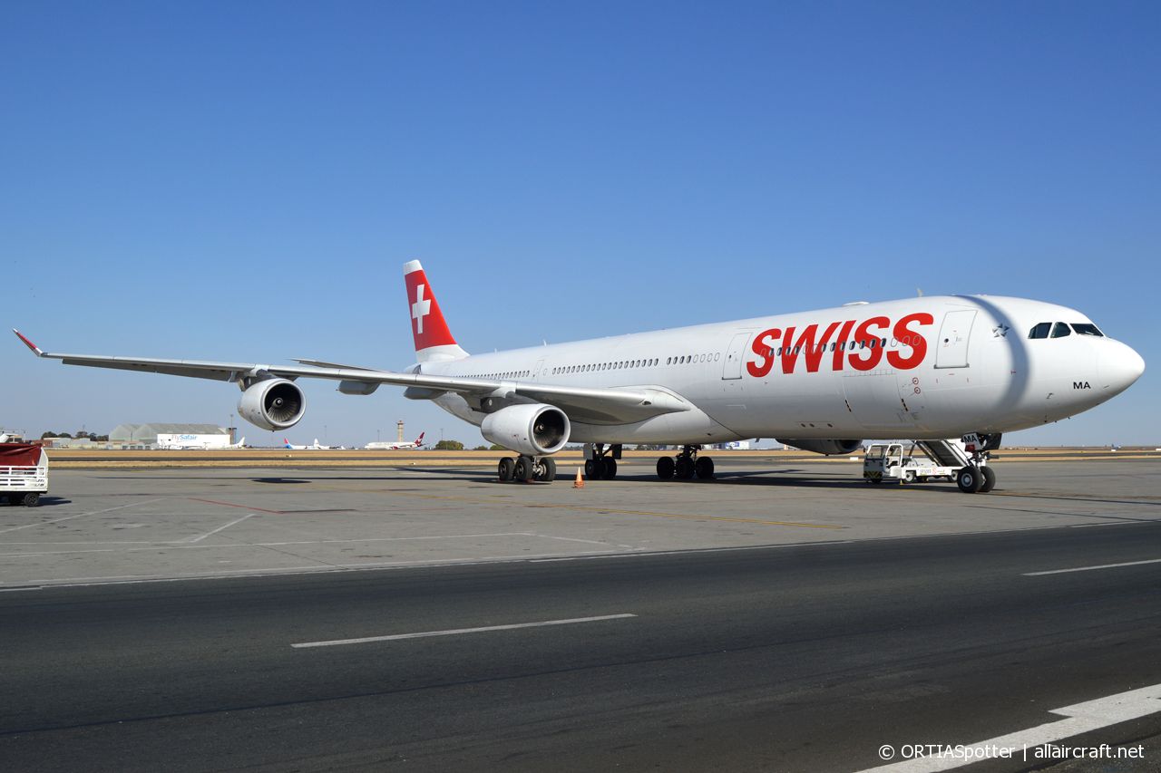 HB-JMA (538) 2003 Airbus A340-313X