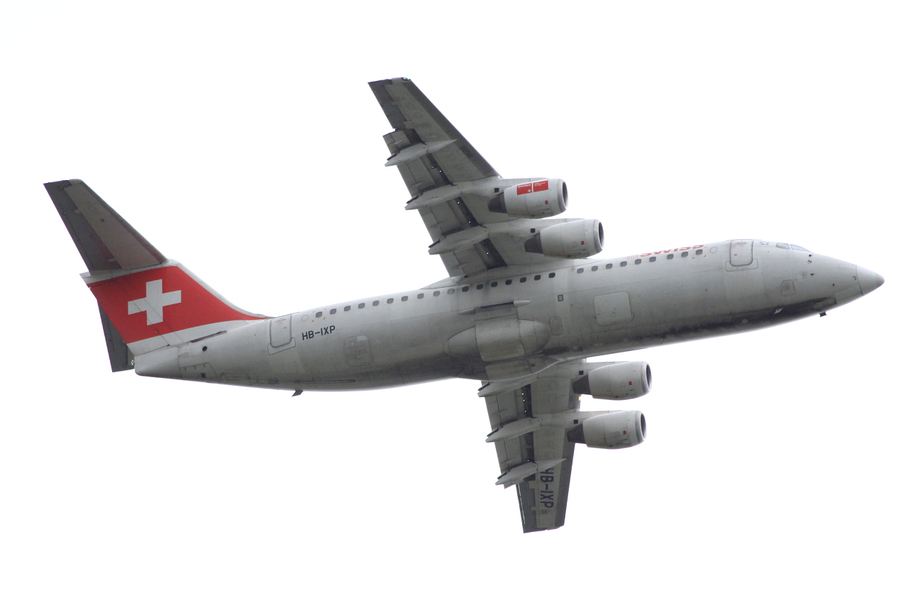 HB-IXP · British Aerospace Avro RJ100 · (FCO / LIRF)
