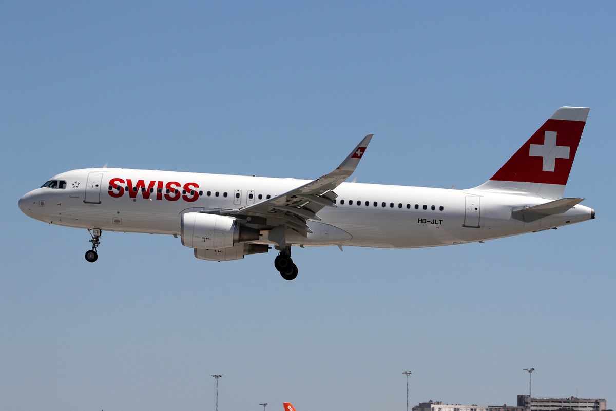 HB-JLT (5518) 2013 Airbus A320-214(WL)