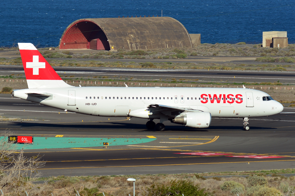 HB-IJD · Airbus A320-214 · (LPA / GCLP)
