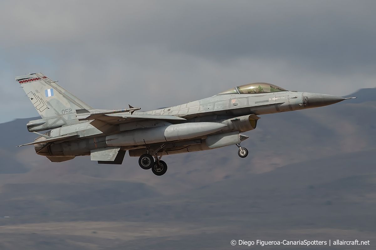 052 · General Dynamics F-16C Fighting Falcon · (LPA / GCLP)
