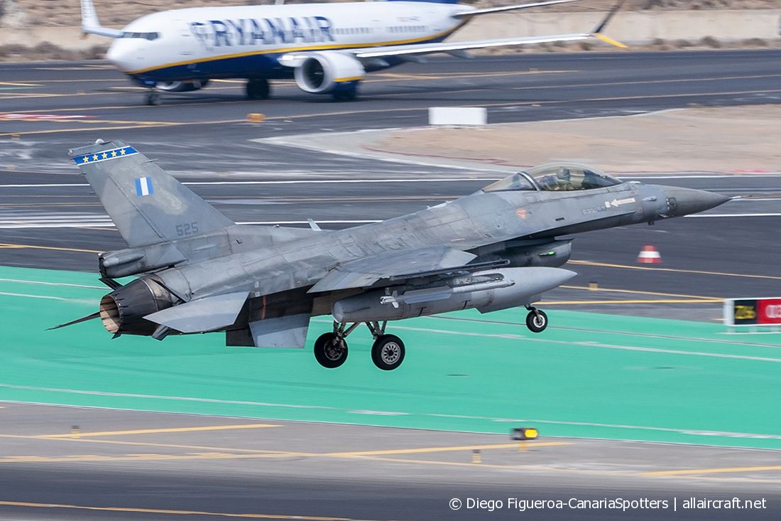 525 (XK-26) General Dynamics F-16C Fighting Falcon