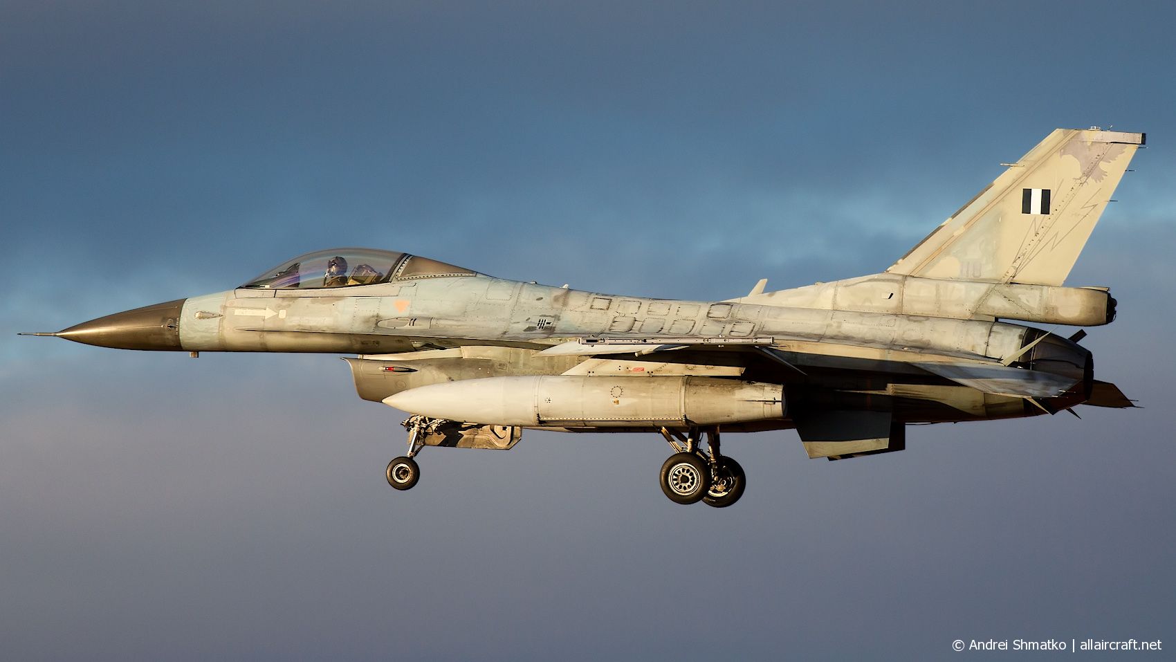 118 (2Y-9) General Dynamics F-16C Fighting Falcon