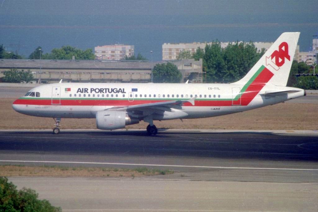 CS-TTL (1100) 1999 Airbus A319-111
