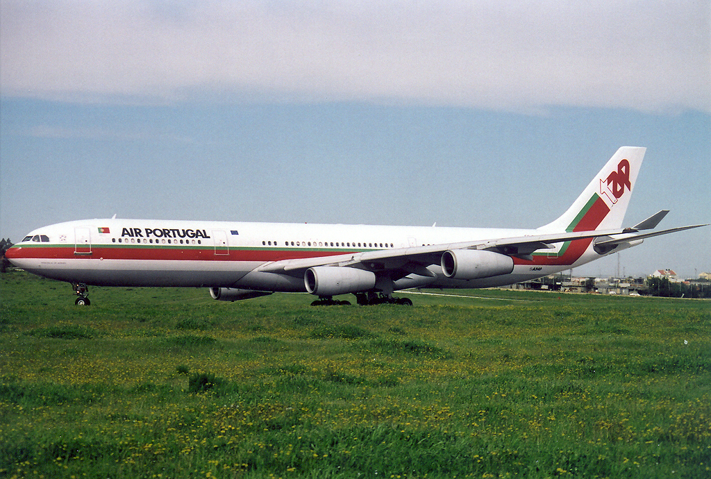 CS-TOC · Airbus A340-312 · (LIS / LPPT)
