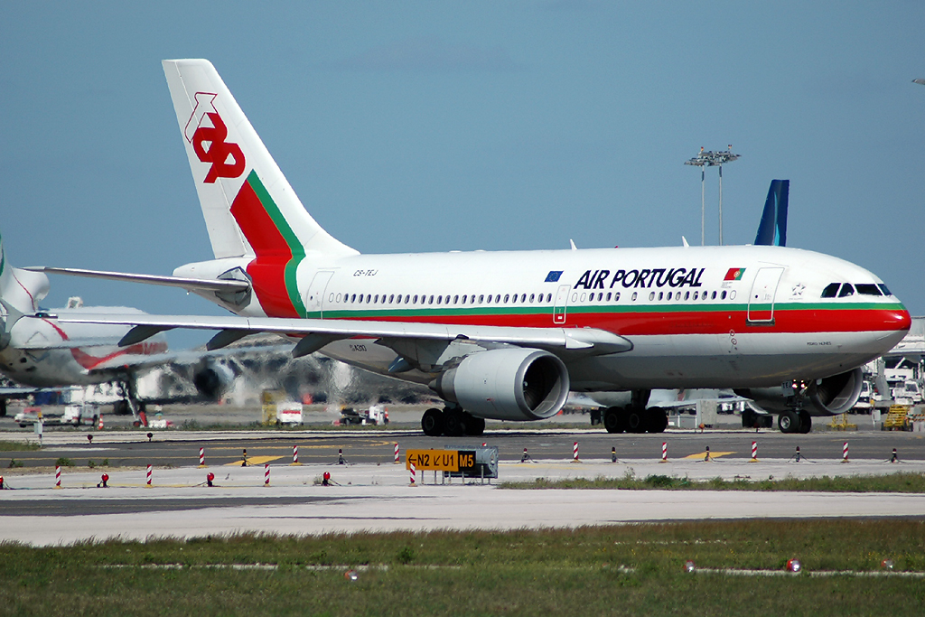 CS-TEJ · Airbus A310-304 · (LIS / LPPT)