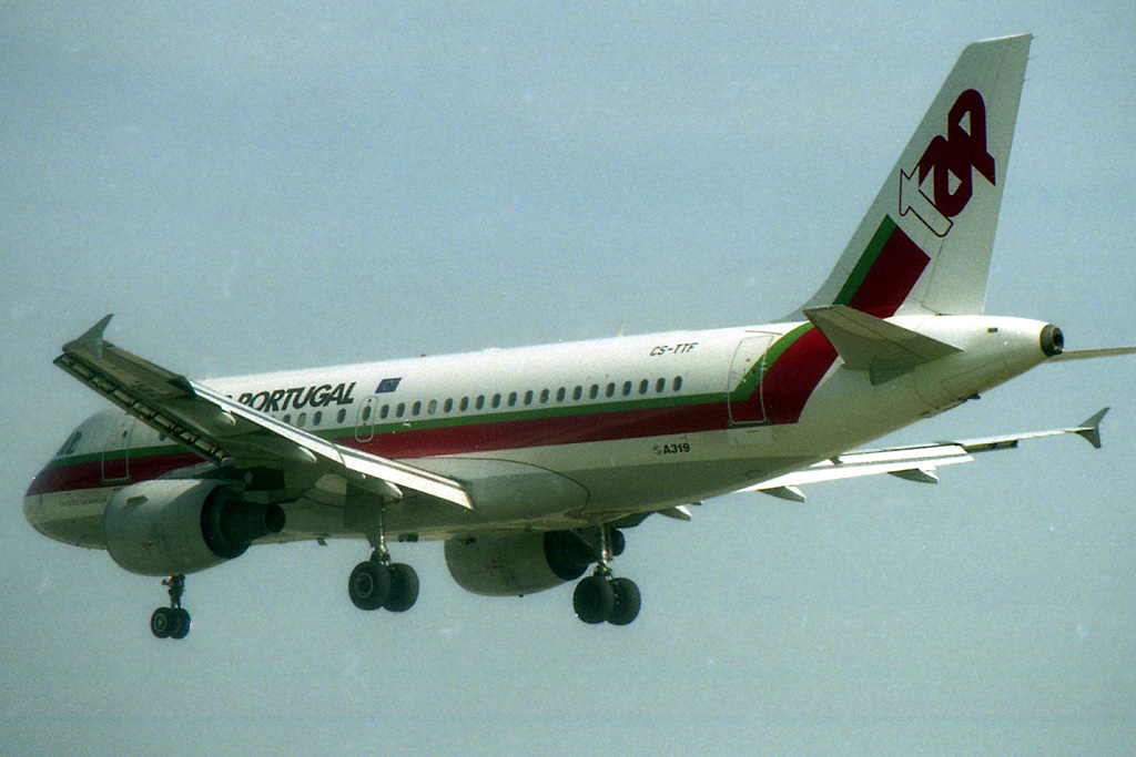 CS-TTF · Airbus A319-111 · (LIS / LPPT)