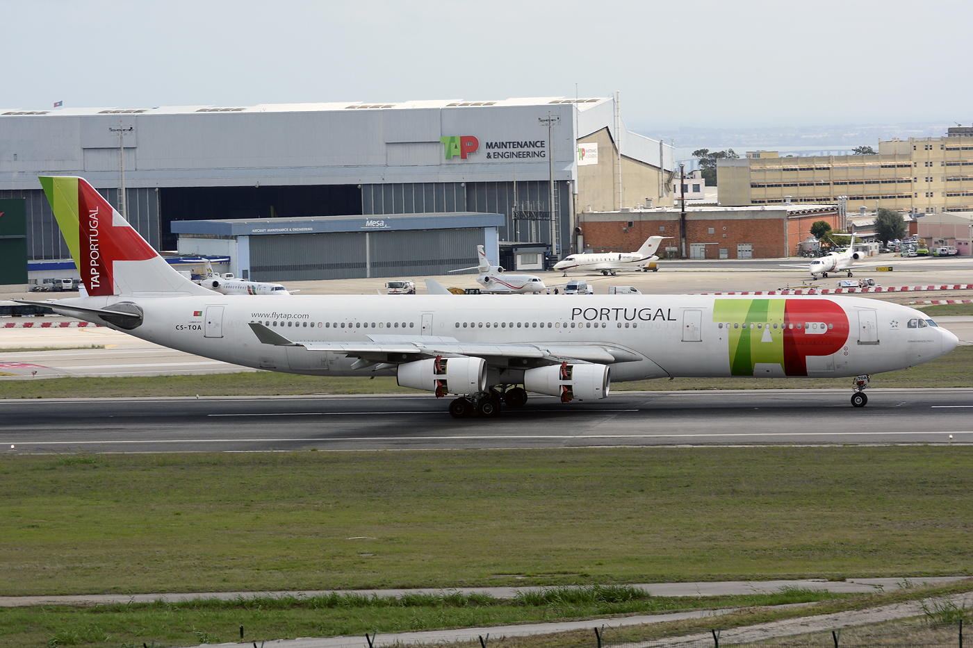 CS-TOA · Airbus A340-312 · (LIS / LPPT)