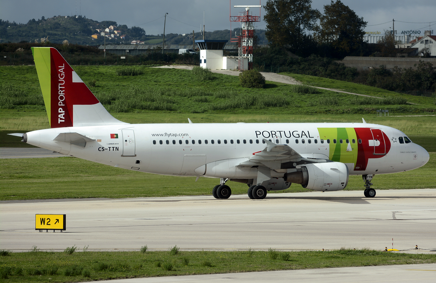 CS-TTN · Airbus A319-111 · (LIS / LPPT)