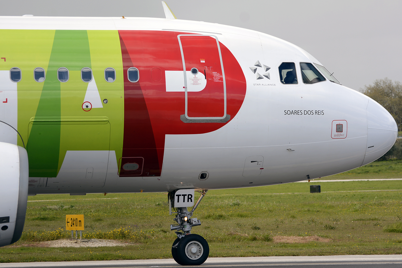 CS-TTR (1756) 2002 Airbus A319-112