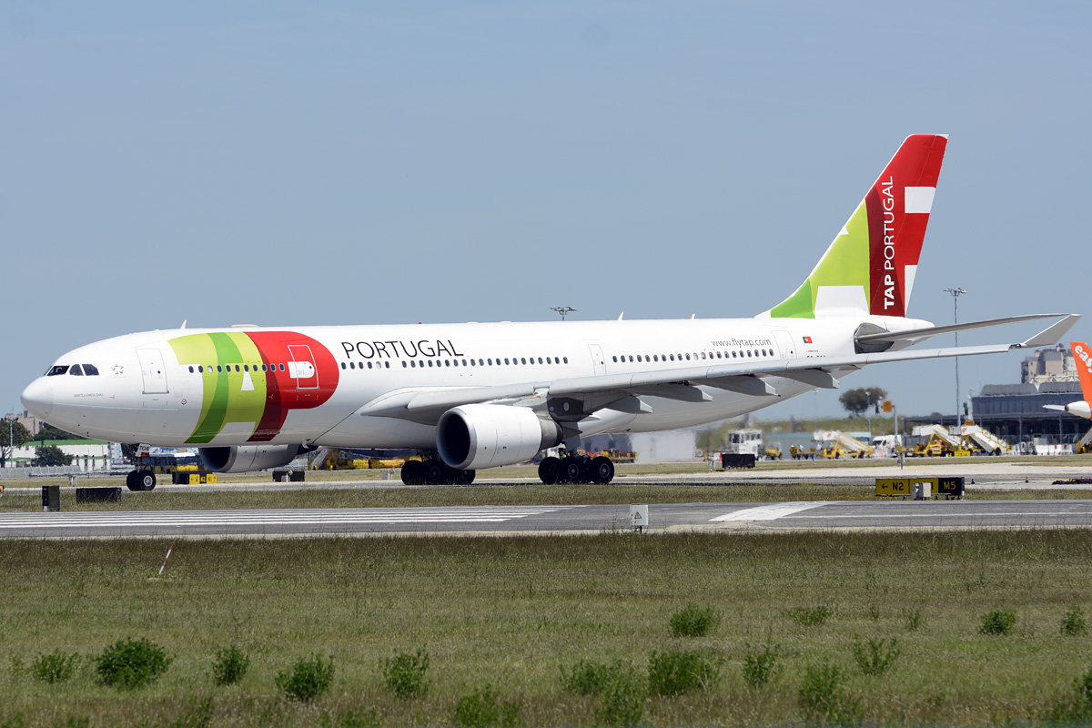 CS-TOR · Airbus A330-203 · (LIS / LPPT)