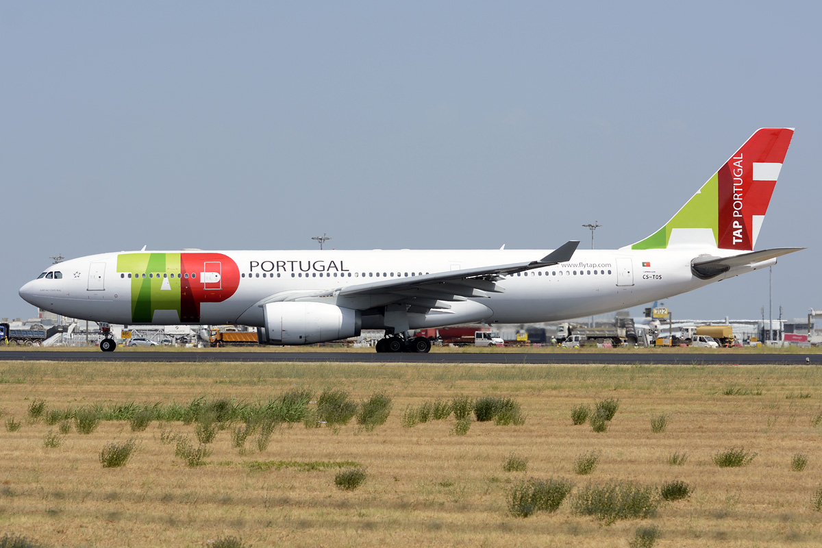 CS-TOS · Airbus A330-243 · (LIS / LPPT)