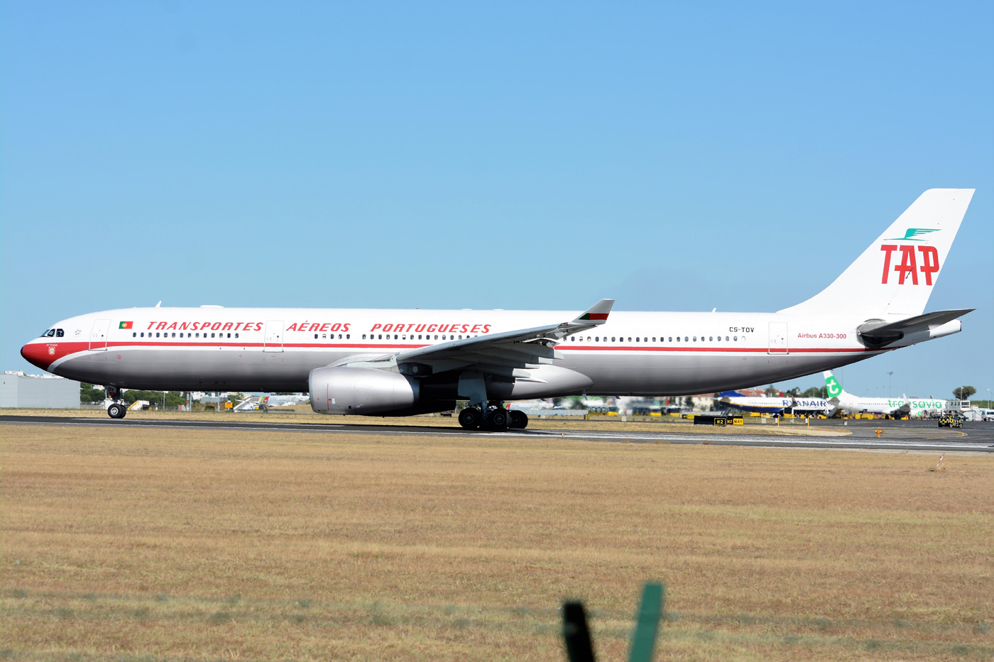 CS-TOV (1006) 2009 Airbus A330-343