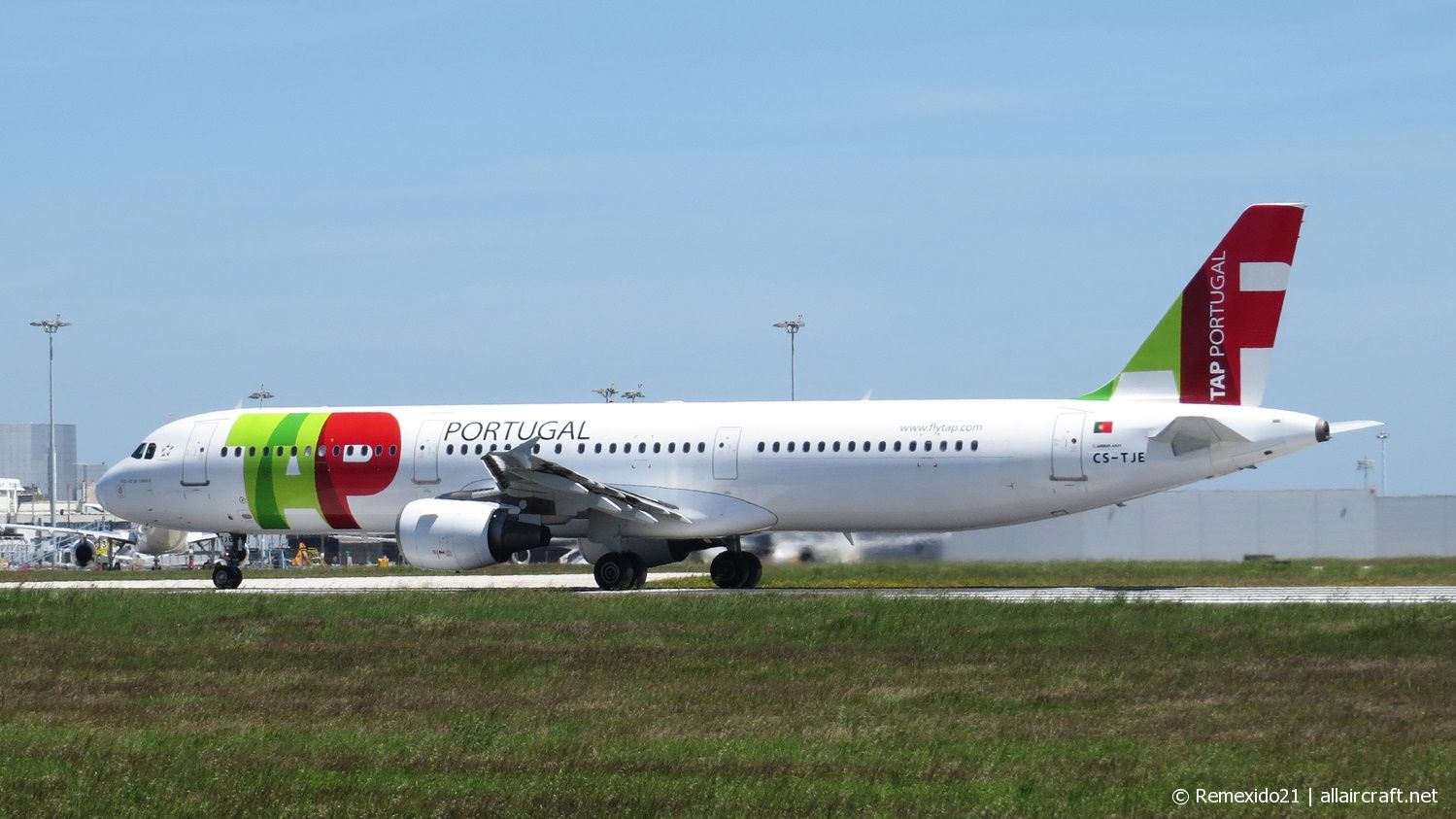 CS-TJE · Airbus A321-211 · (LIS / LPPT)