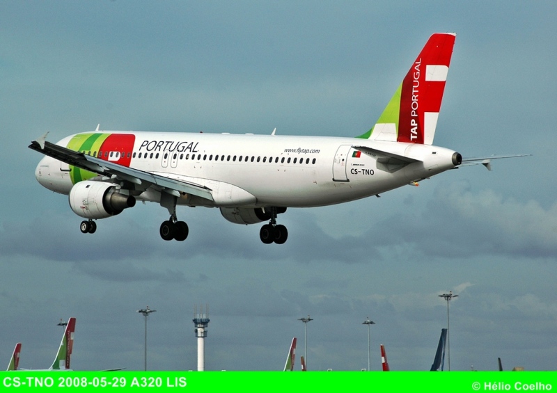 CS-TNO · Airbus A320-211 · (LIS / LPPT)