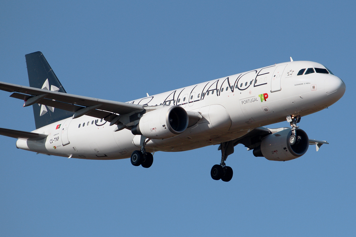 CS-TNP · Airbus A320-214 · (MAN / EGCC)