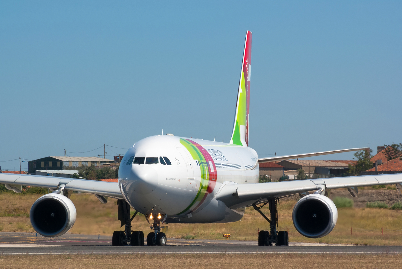 CS-TOR · Airbus A330-203 · (LIS / LPPT)