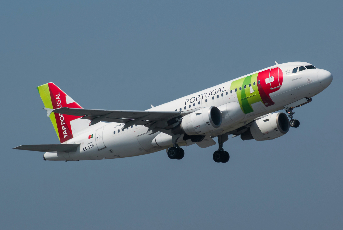 CS-TTA · Airbus A319-111 · (OPO / LPPR)