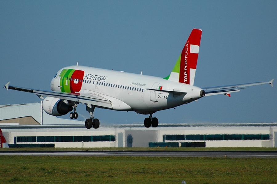 CS-TTG · Airbus A319-111 · (LIS / LPPT)