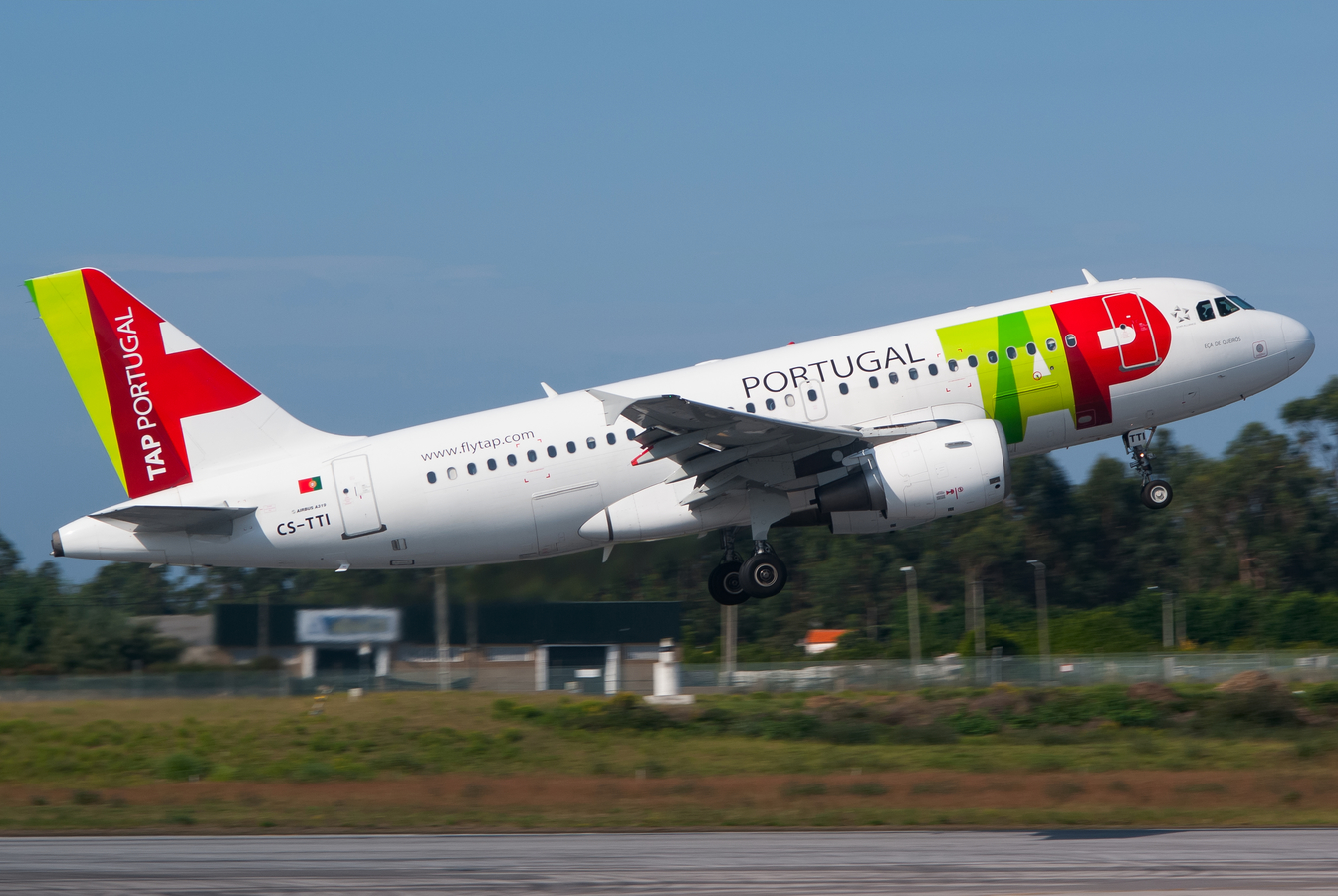 CS-TTI · Airbus A319-111 · (OPO / LPPR)