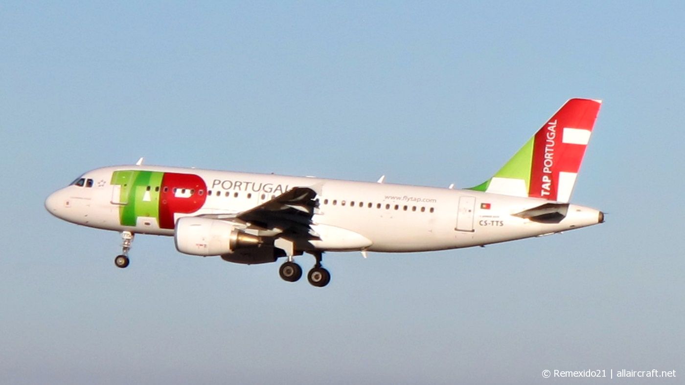 CS-TTS (1765) 2002 Airbus A319-112